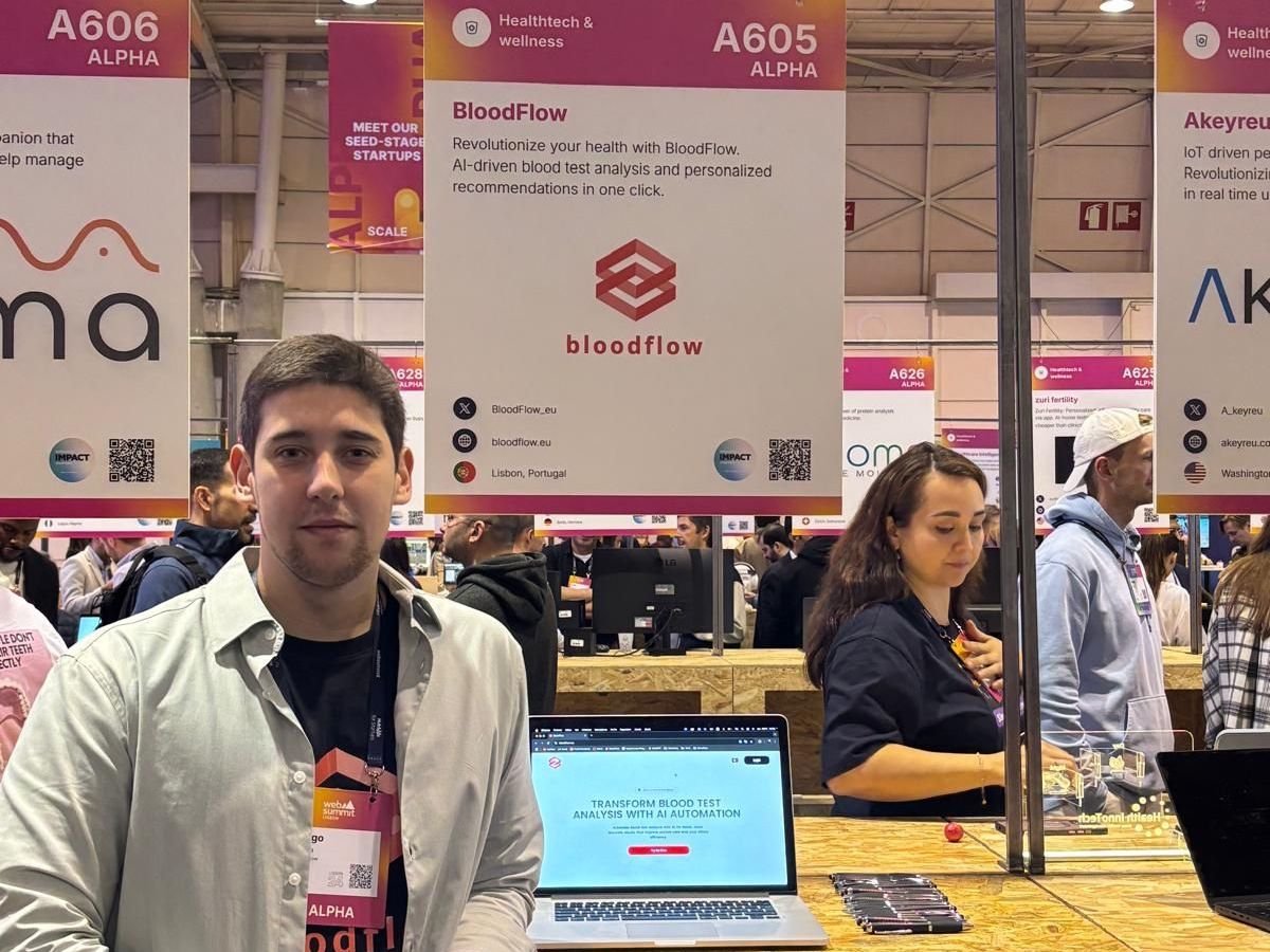 Tiago Costa at BloodFlow booth at Websummit
